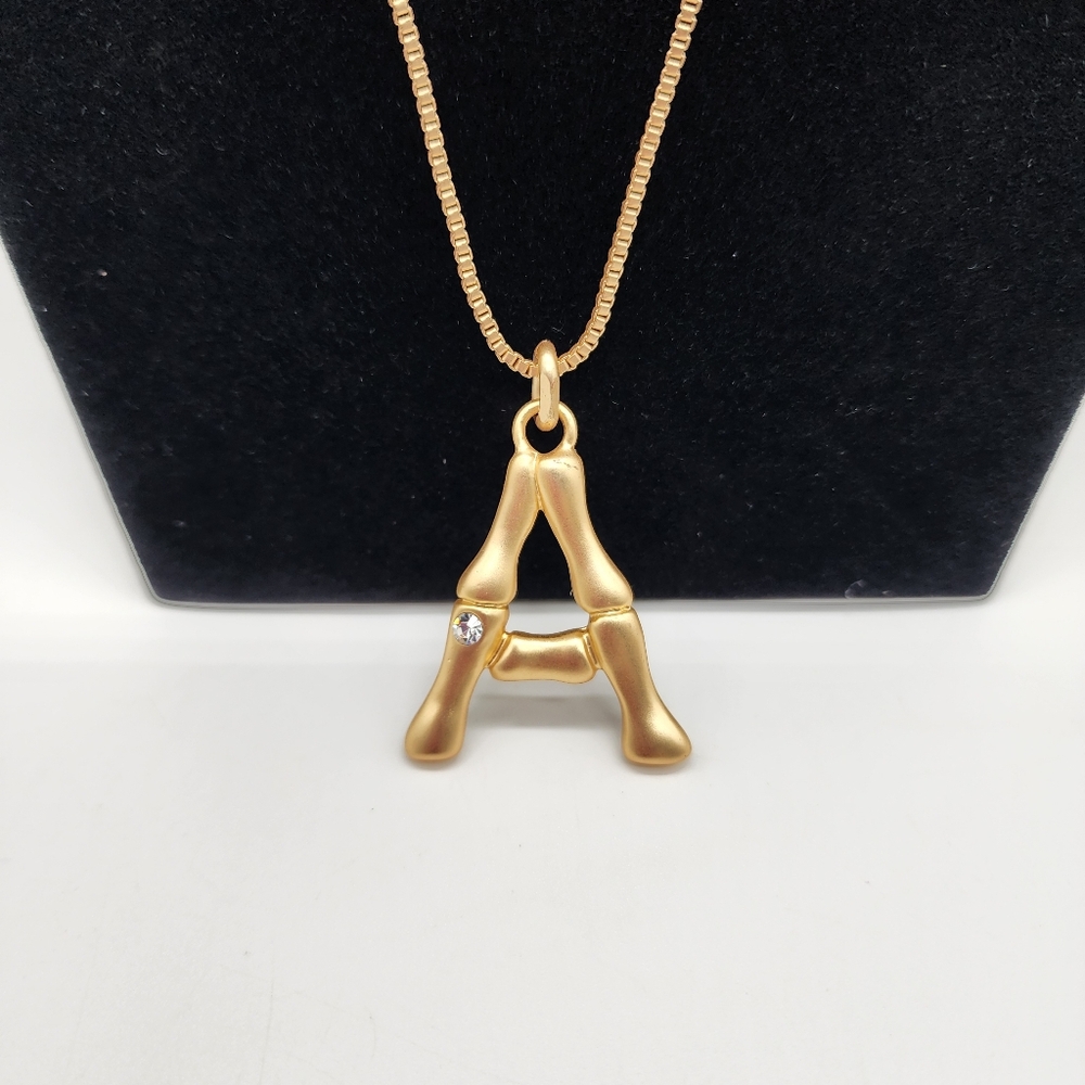 Chico's Convertible Goldtone Initial 'A' Necklace NWT‎ - Picture 3 of 6